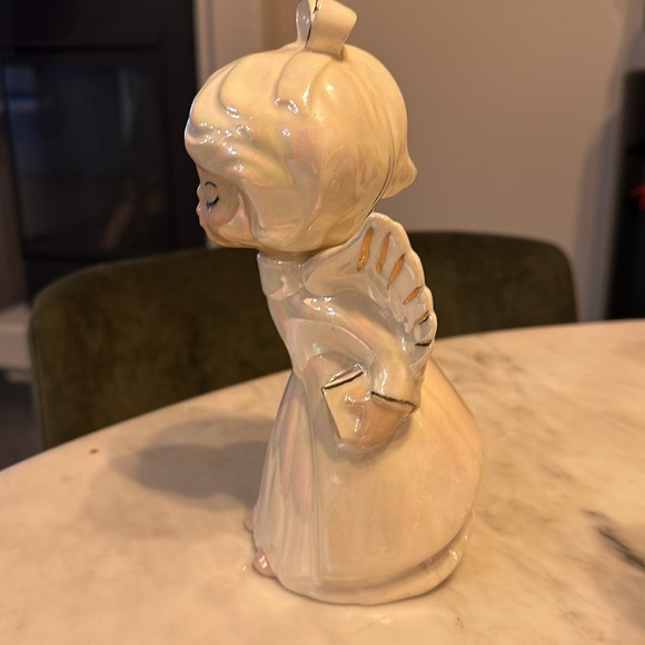 Vintage kissing angels set of two - Picture 3 of 10